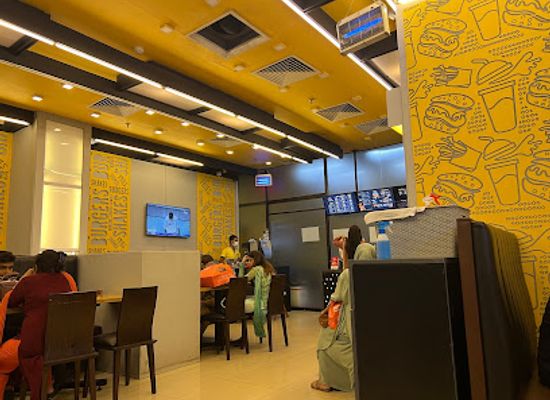 bangladesh/brahmaputra-jamuna-floodplain/restaurant/takeout