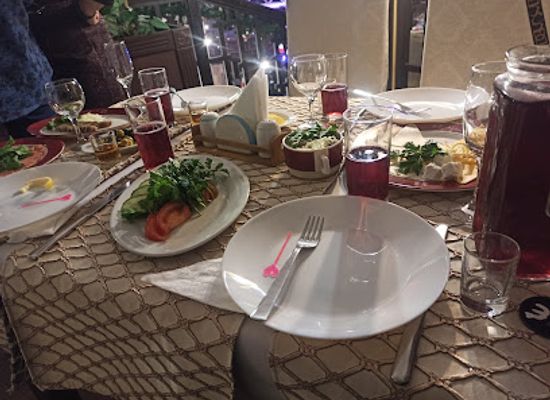 ukraine/donets-ridge/restaurant/walk-home