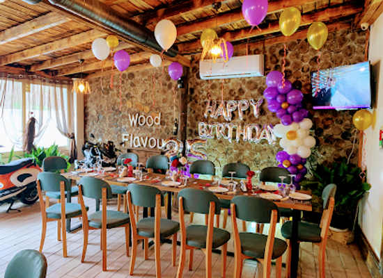 albania/kavaje/restaurant/wood-flavour