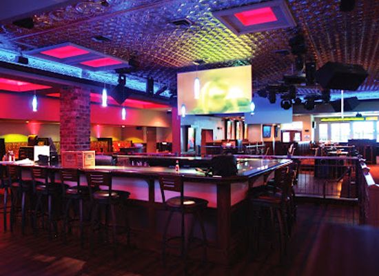 iowa/burlington/restaurant/boogaloo-sports-bar-grill