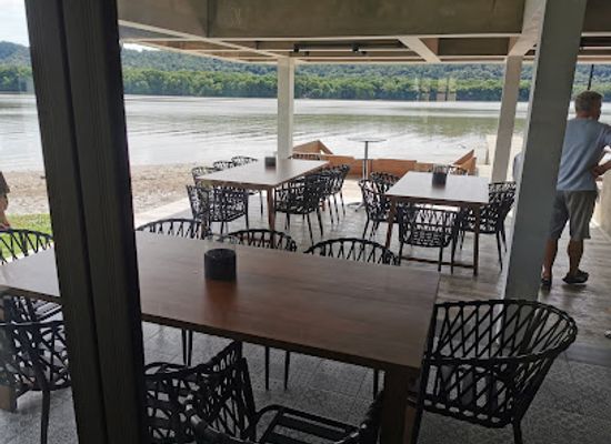 brunei/temburong-district/restaurant/braai