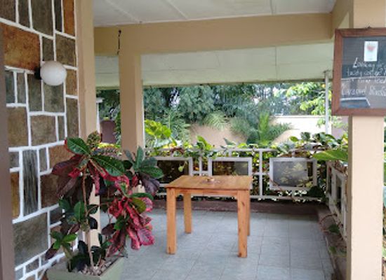 burundi/northern-highlands/restaurant/amahoro-cafe
