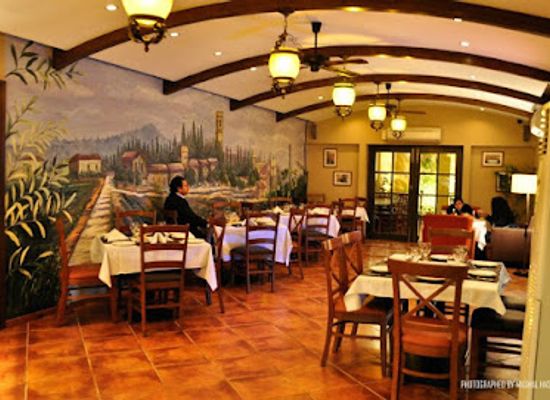 pakistan/islamabad/restaurant/tuscany-courtyard-islamabad