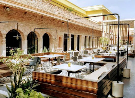 india/jaipur/city-palace/restaurant/baradari-restaurant-bar