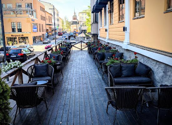 finland/ostrobothnia/restaurant/delhi-house-indian-street-food-cocktail-bar
