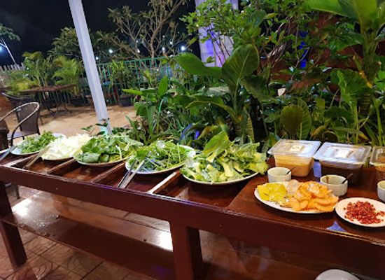 cambodia/ratanakiri/restaurant/blue-moon-restaurant