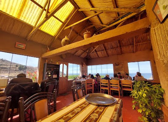peru/lake-titicaca/restaurant/family-restaurant