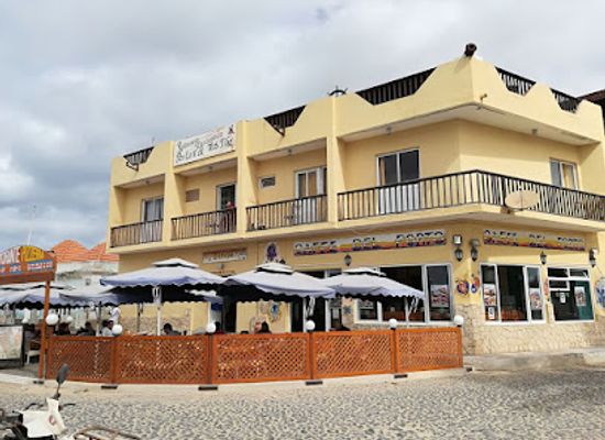 cabo-verde/sal-rei/restaurant/caffe-del-porto