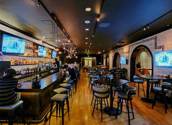 wisconsin/milwaukee/east-side/restaurant/east-town-kitchen-bar