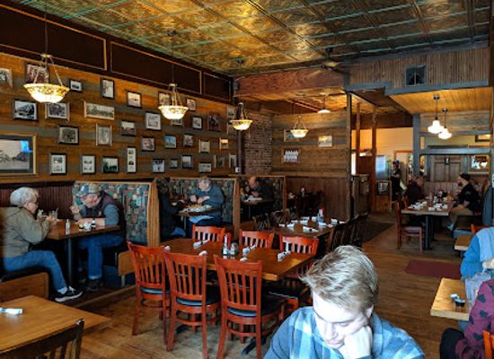 wisconsin/lake-superior-lowland/restaurant/iron-nugget