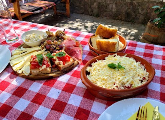 montenegro/bjelasica/restaurant/konoba-medurijecje