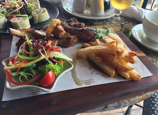 zambia/victoria-falls/restaurant/buffalo-cafe