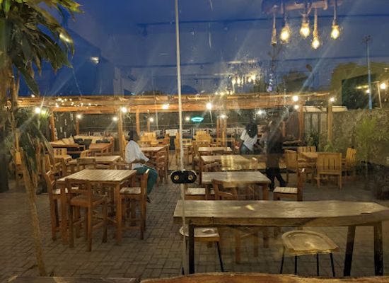 nigeria/benin-kingdom/restaurant/woods-by-roadrunners