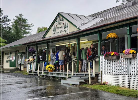 vermont/woodstock/restaurant/snack-bar-at-the-gorge