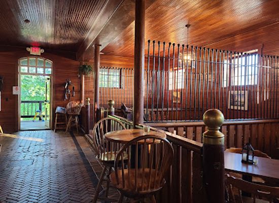 new-hampshire/lakes-region/restaurant/castle-in-the-clouds