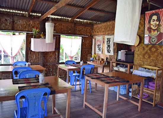 myanmar-burma/inle-lake/restaurant/paw-paw-cafe-restaurant