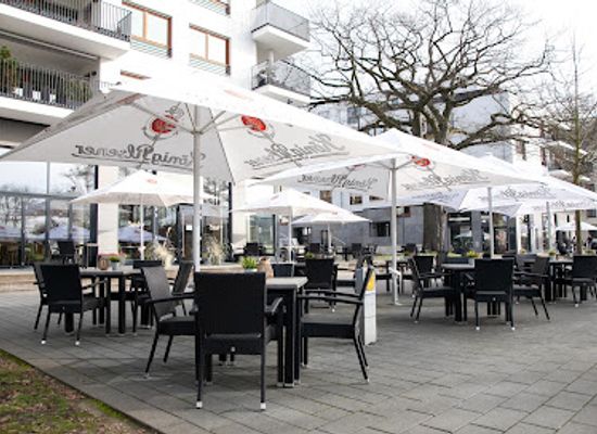 germany/ruhr/restaurant/franky-s-an-der-ruhrpromenade