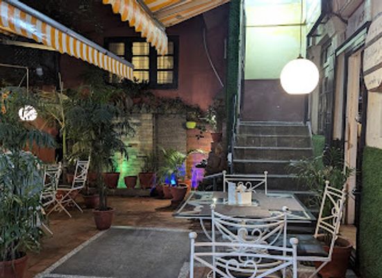 nepal/mid-hills/restaurant/jasper-restaurant