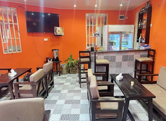 sierra-leone/john-obey-beach/restaurant/cokie-s-cookery-bar