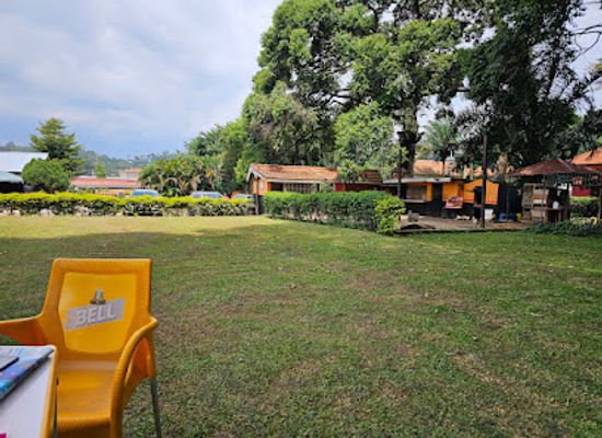 uganda/entebbe/restaurant/red-rooster