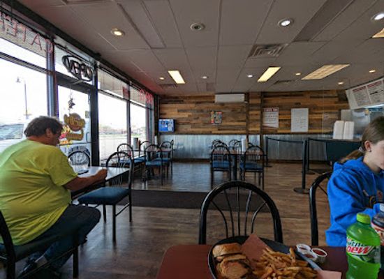 wisconsin/chippewa-valley/restaurant/karl-s-bar-b-q-express