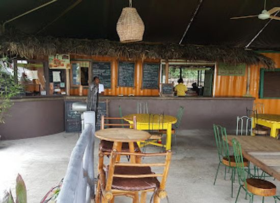 jamaica/montego-bay/restaurant/mvp-smokehouse