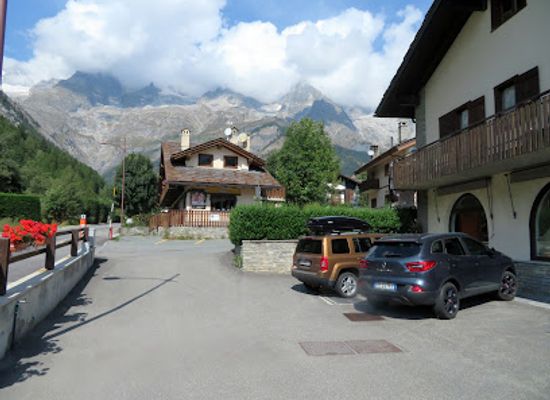 italy/courmayeur/restaurant/officina-del-gusto