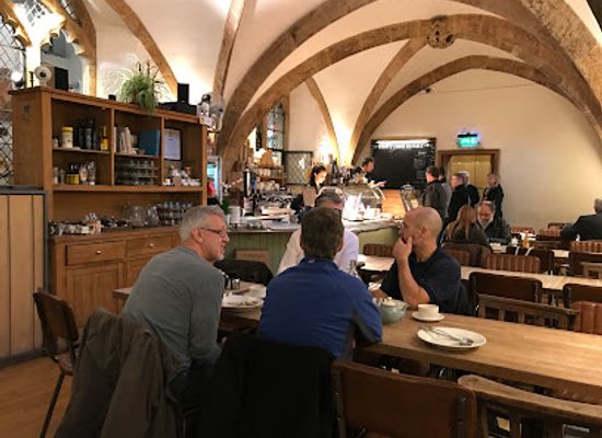 united-kingdom/oxfordshire/restaurant/vaults-garden