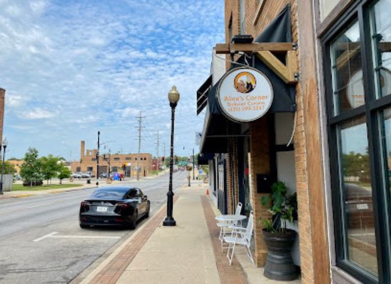 illinois/fox-valley/restaurant/alice-s-corner-bolivian-cuisine