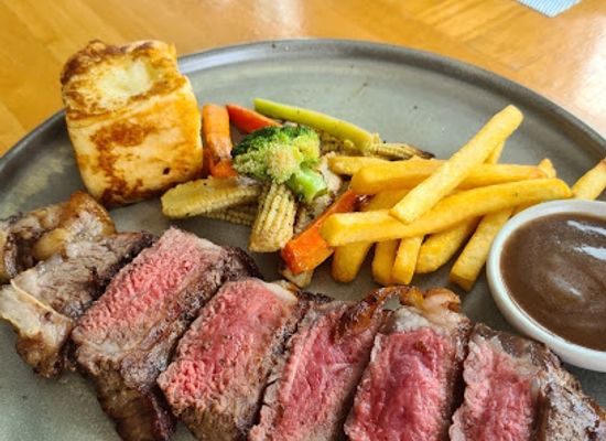 thailand/western-thailand/restaurant/village-bar-grill-khaoyai