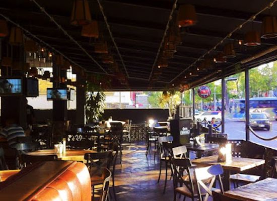 mexico/guadalajara/chapultepec/restaurant/the-bone-house