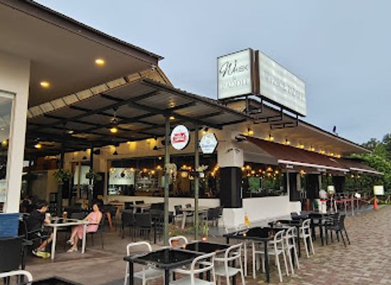 singapore/northeast-region/restaurant/whisk-paddle