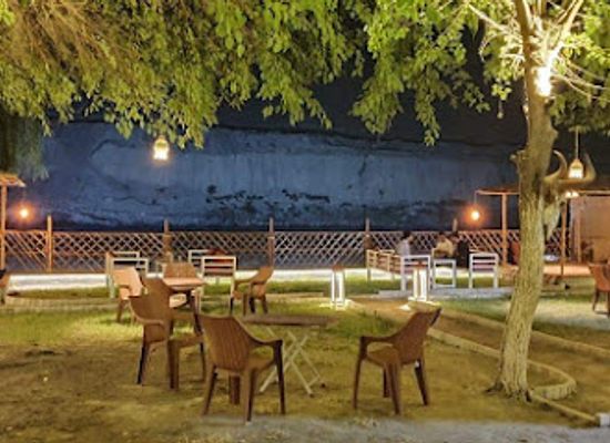 pakistan/gilgit/restaurant/cafe-mulberry-shades