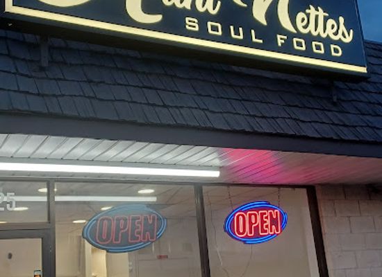 ohio/youngstown/restaurant/aunt-nettes