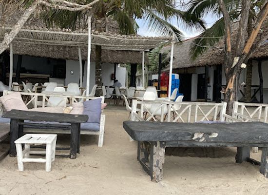 kenya/diani-beach/restaurant/the-oasis-beach-bar-restaurant