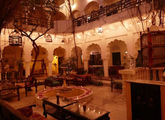 india/rajasthan/restaurant/the-sixth-sense-retreat-into-heaven-the-wonderful-rooftop-restaurant-inn-seventh-heaven