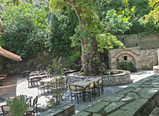 greece/mount-taygetos/restaurant/tavern-drosopigi-velonis-panagiotis