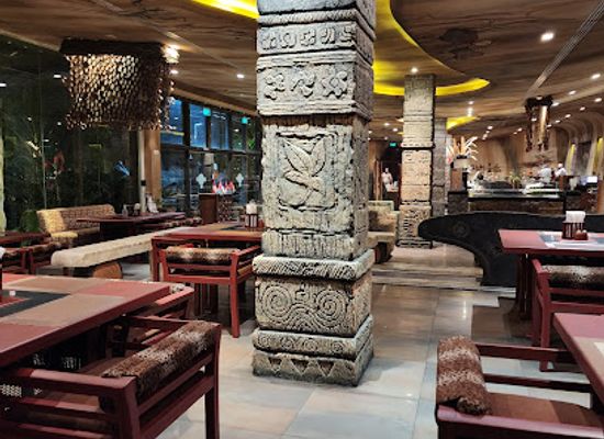 oman/ras-al-jinz/restaurant/the-jungle-restaurant