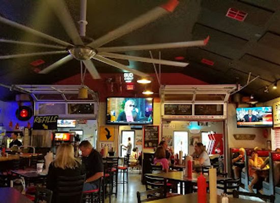 oklahoma/edmond/restaurant/the-garage-burgers-beer