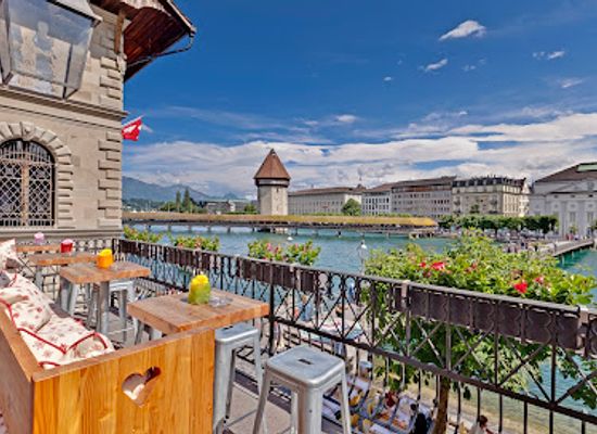 switzerland/lucerne/chapel-bridge/restaurant/pfistern