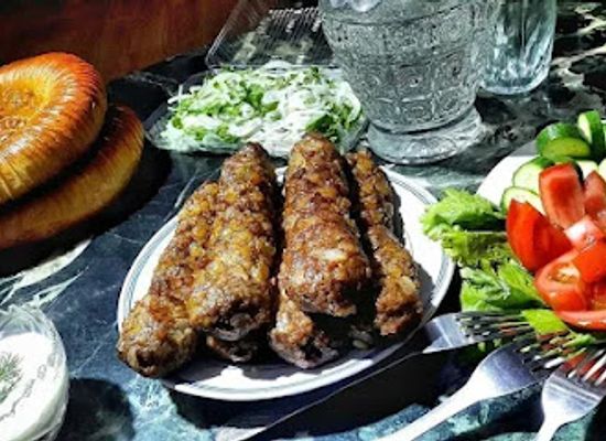 tajikistan/sughd-region/restaurant/shashliki-takhtacha