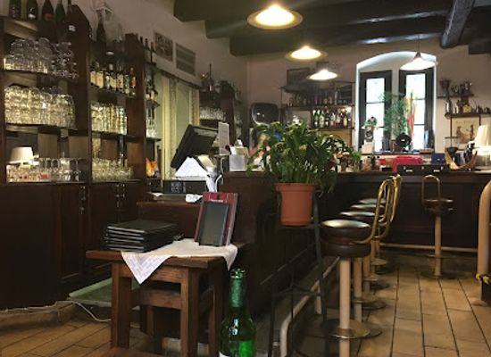 czechia/cesky-krumlov/restaurant/restaurant-jelenka
