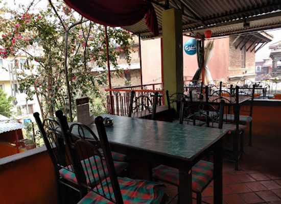 nepal/patan/patan-durbar-square/restaurant/d-square-cafe-restaurant