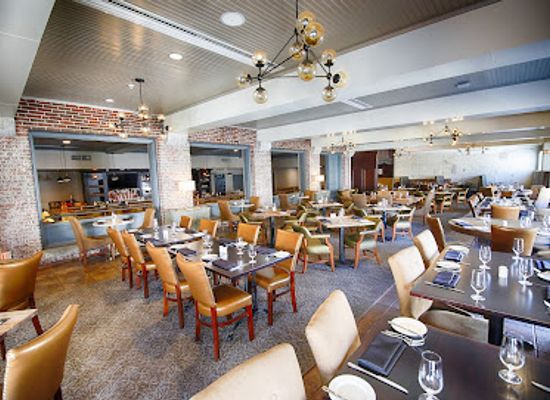wisconsin/kenosha/restaurant/the-1844-table-mash