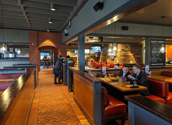 rhode-island/aquidneck-island/restaurant/chili-s-grill-bar