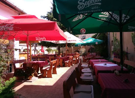 hungary/kecskemet/restaurant/kisbugaci-etterem-es-rendezvenyhaz
