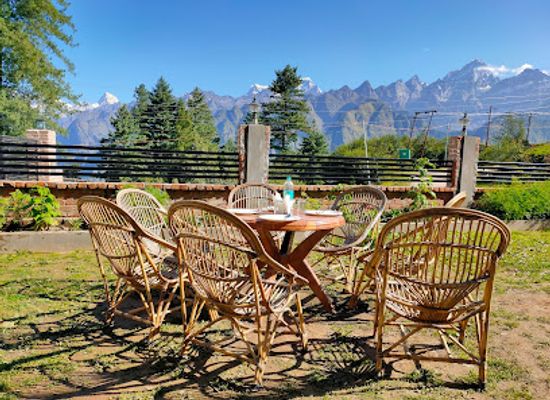 india/auli/restaurant/best-hotel-in-auli-shail-shikhar-heritage-inn