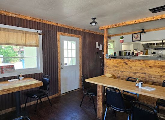 oregon/lake-county/restaurant/the-red-rooster