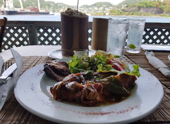 grenada/hillsborough/restaurant/bbs-crab-back