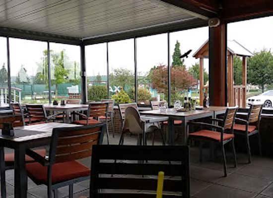 czechia/south-moravia/restaurant/hotel-kravi-hora